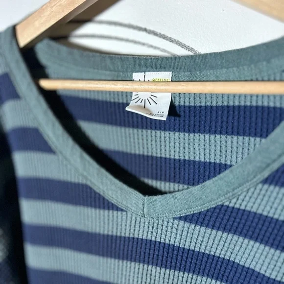 Offline by Aerie Oversized V-Neck Blue + Green Striped Thermal Long Sleeve, Sm - Picture 2 of 8